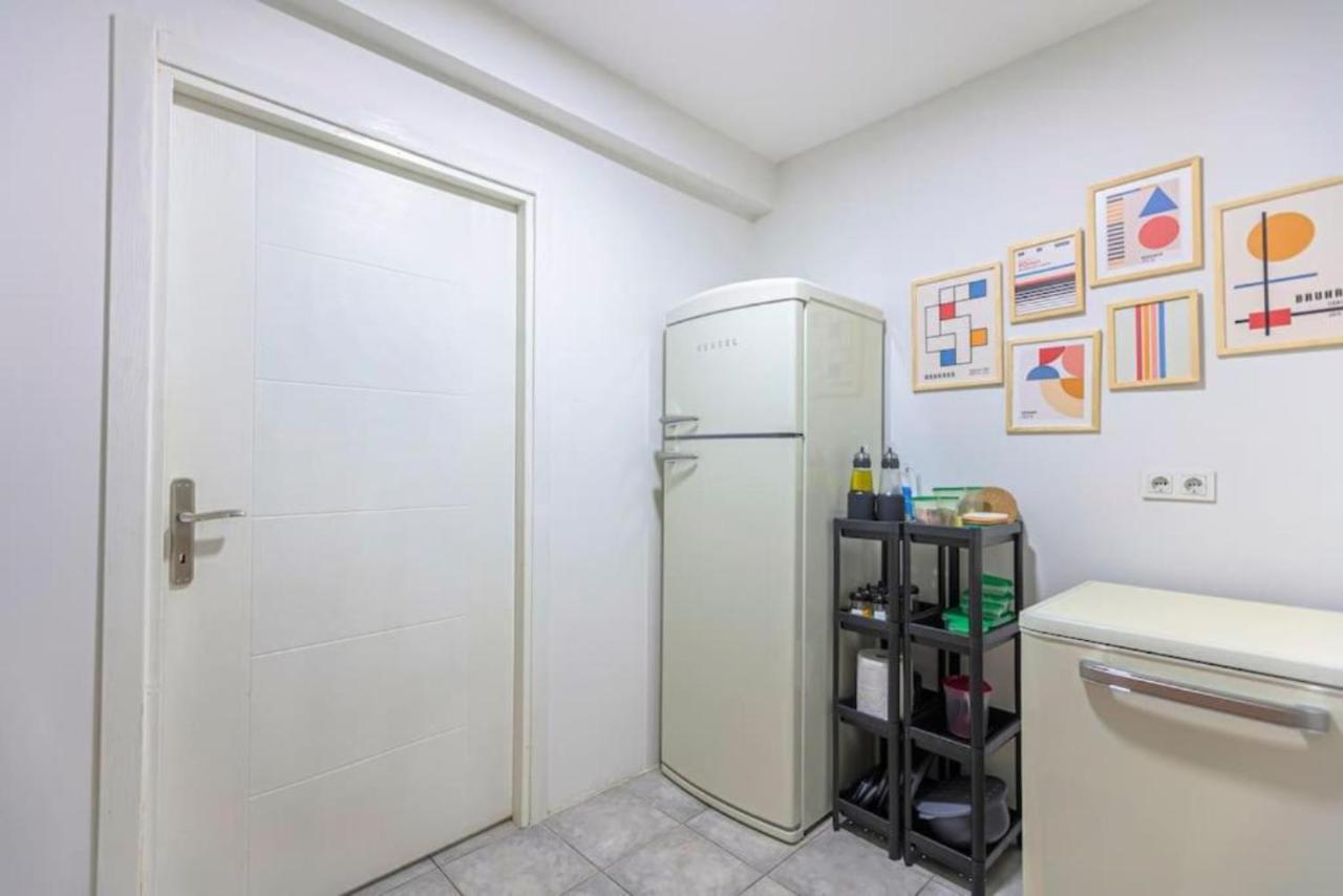 4-story Gem In Cihangir - 5 Bedroom & Cute Rooftop Apartment