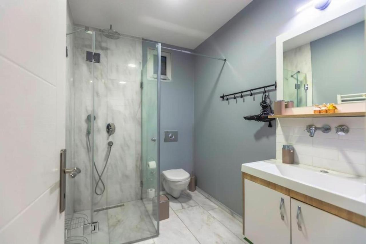 4-story Gem In Cihangir - 5 Bedroom & Cute Rooftop Istanbul