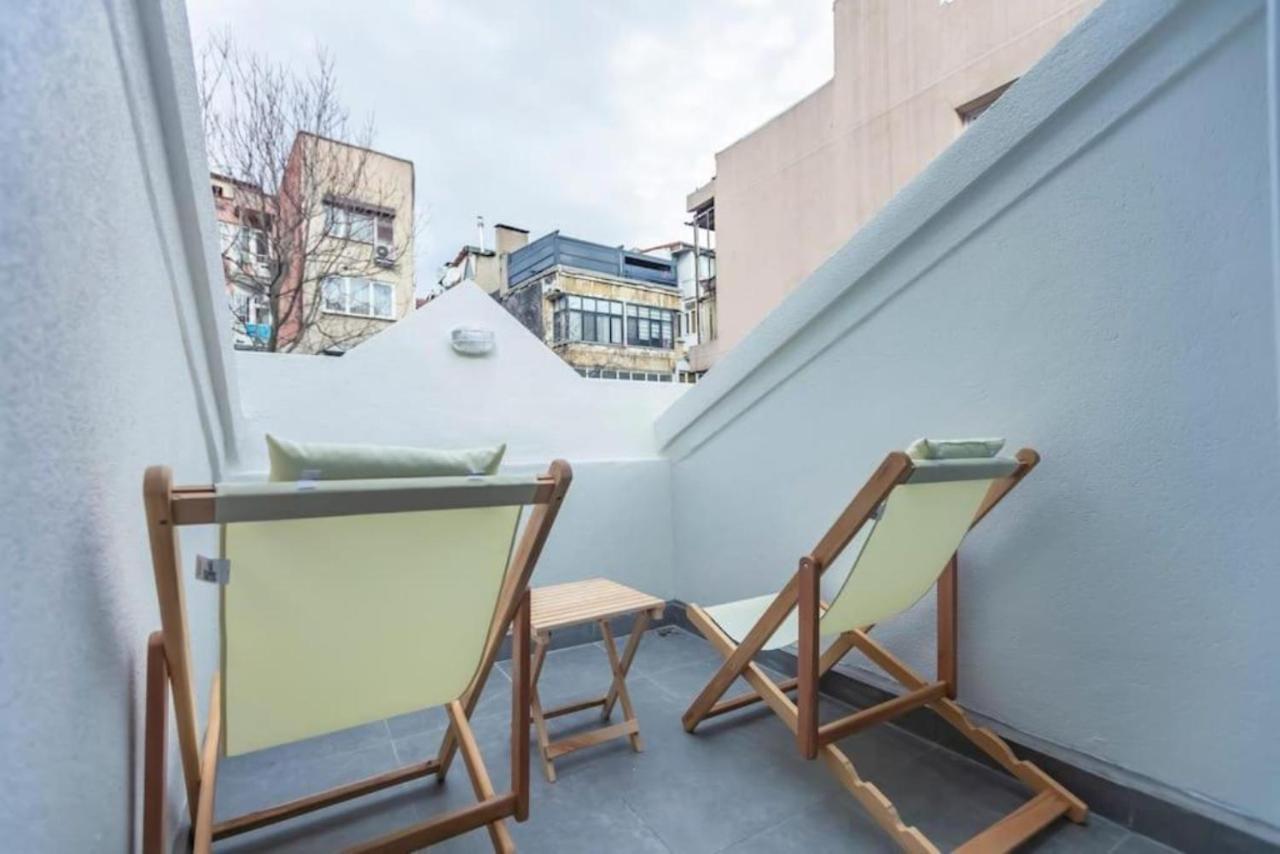 Apartment 4-story Gem In Cihangir - 5 Bedroom & Cute Rooftop